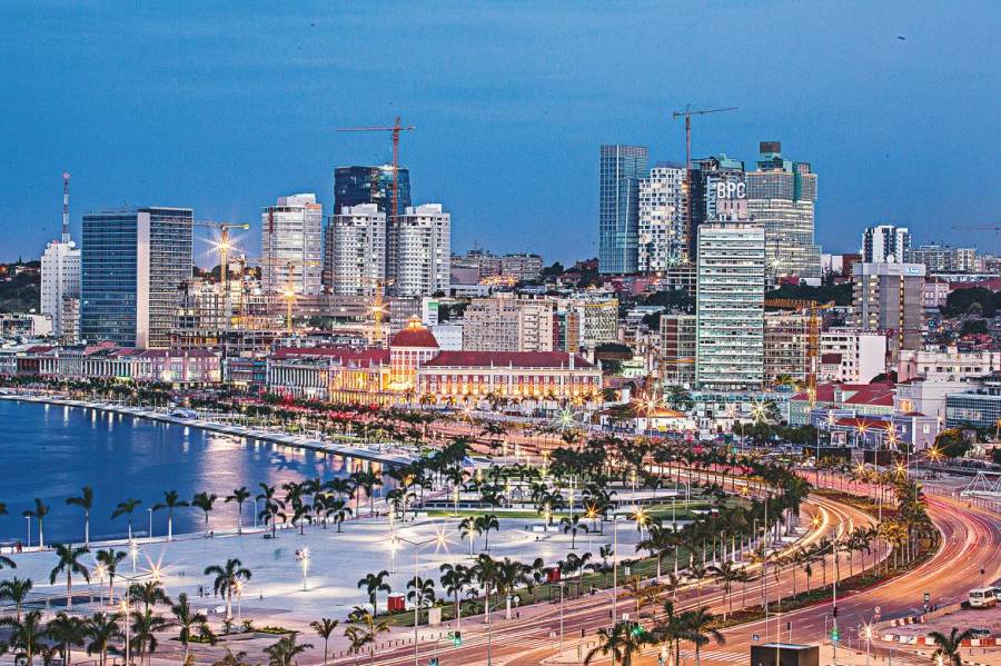 Angola encaixou 27,87 mil milhões USD com exportações de petróleo em 2021